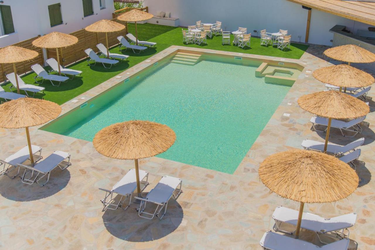 Ostria Hotel & Apartments Gavrio Extérieur photo