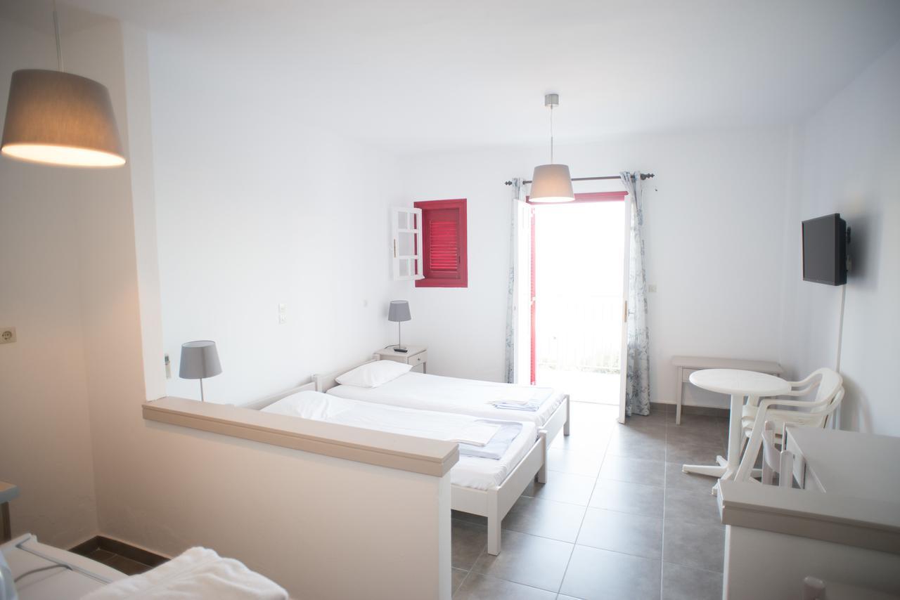 Ostria Hotel & Apartments Gavrio Extérieur photo
