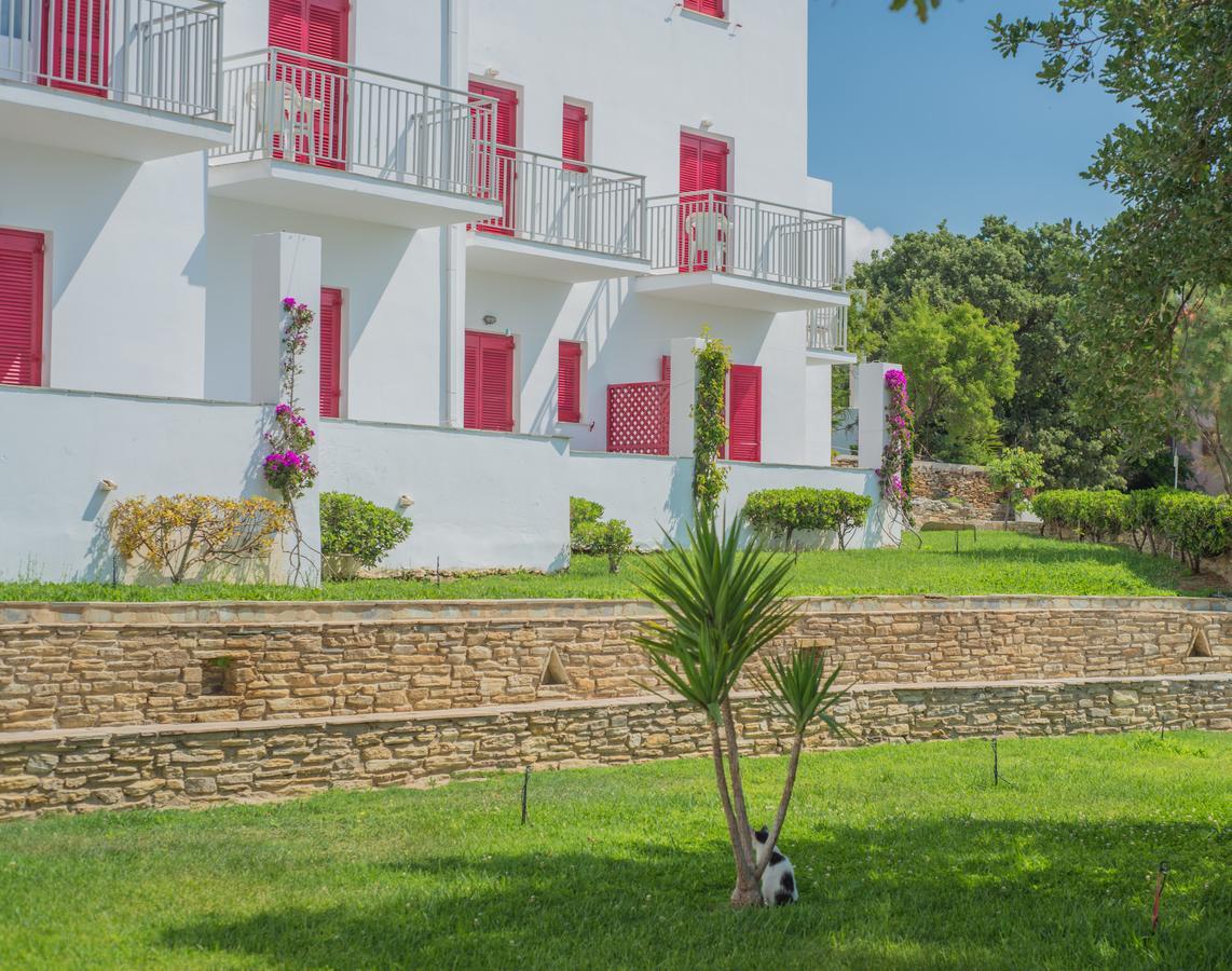 Ostria Hotel & Apartments Gavrio Extérieur photo