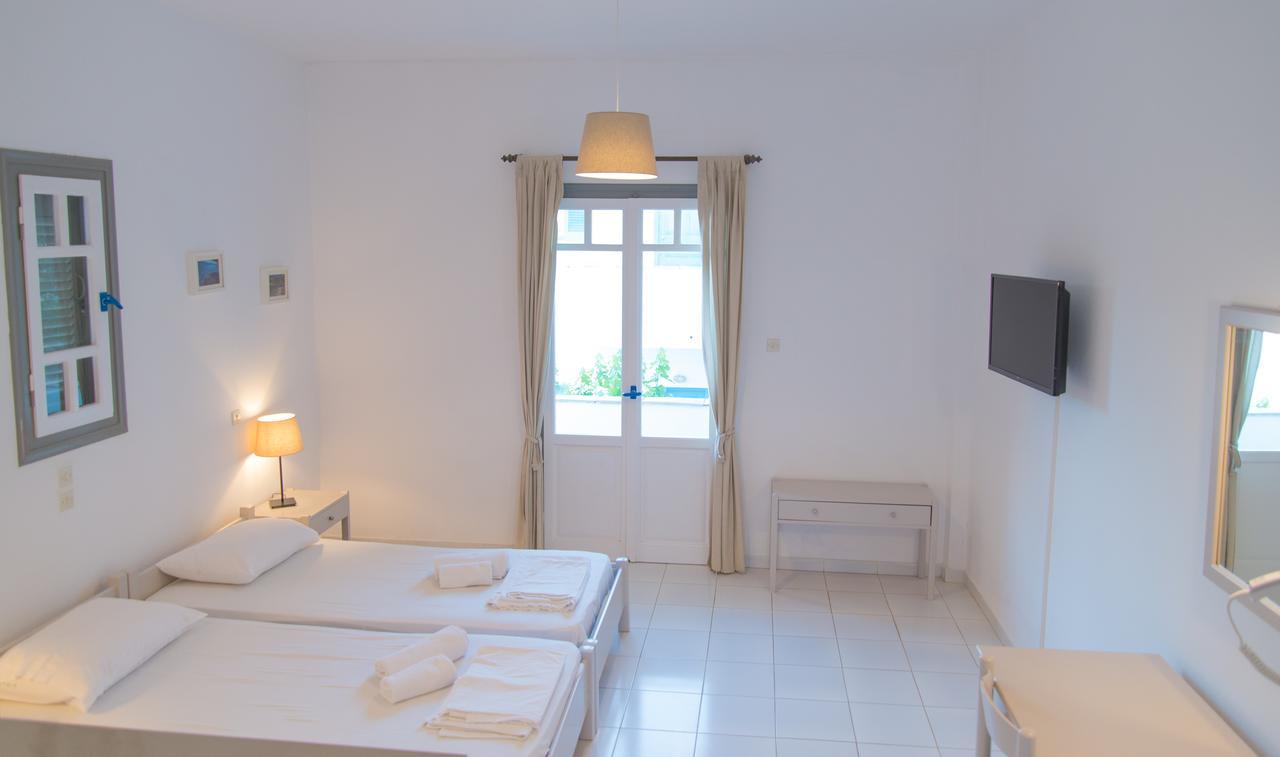 Ostria Hotel & Apartments Gavrio Extérieur photo
